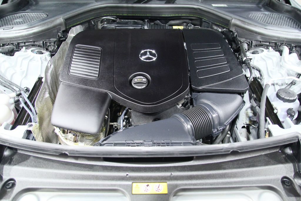 Used 2026 Mercedes-Benz GLC 300 4MATIC image 32