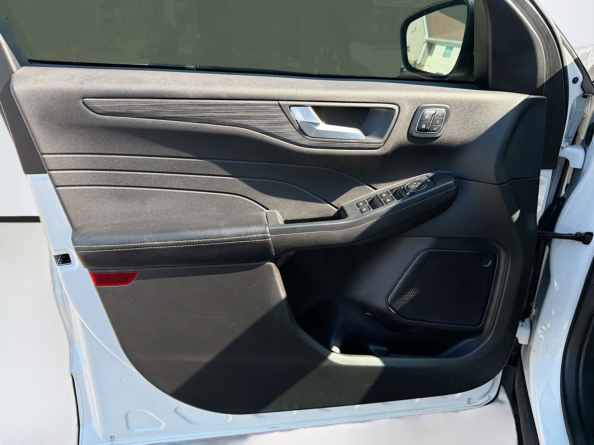 Used 2023 Ford Escape Platinum image 20