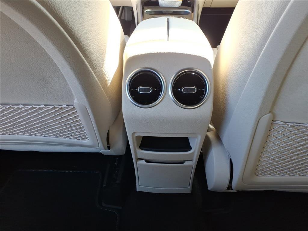 New 2025 Mercedes-Benz GLB 250 4MATIC image 27