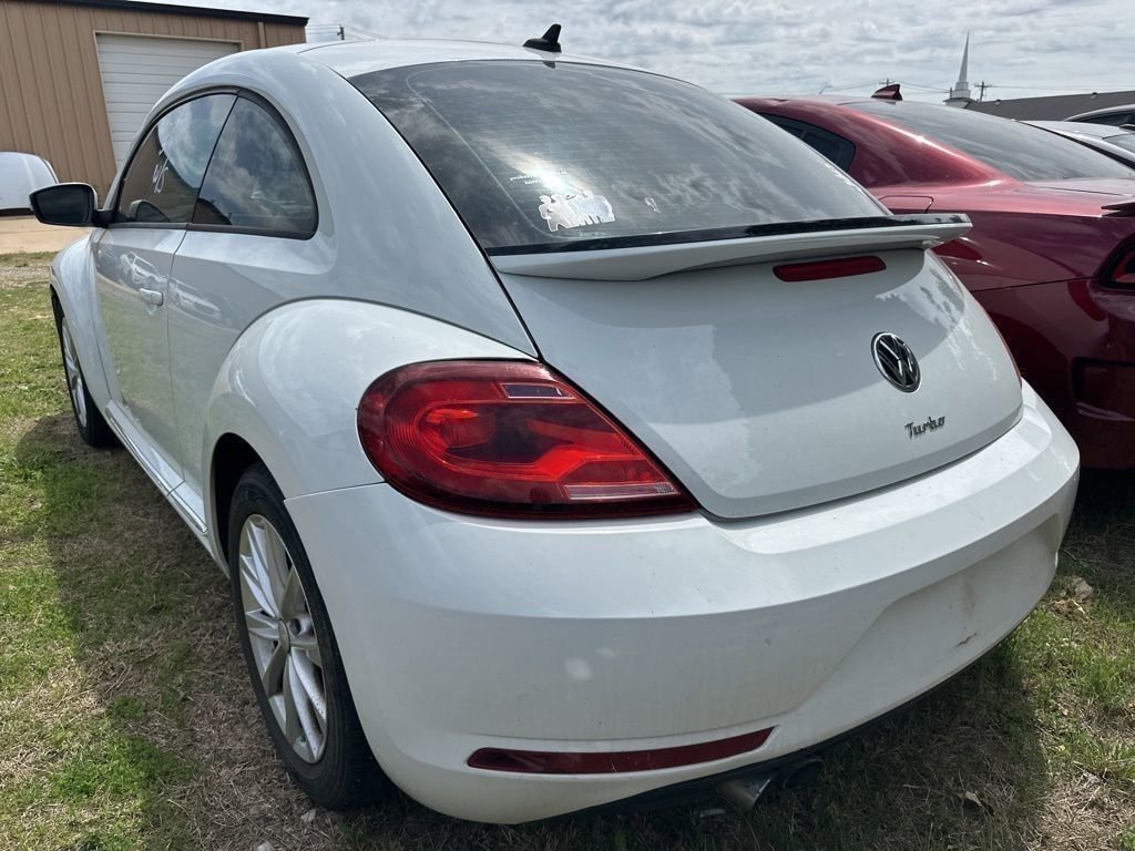 Used 2018 Volkswagen Beetle 2.0T S w/ Style & Comfort Package For S FWD image 3
