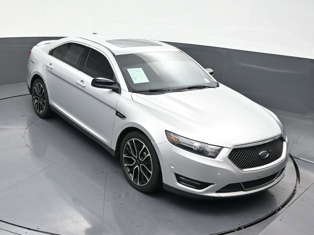 Used 2018 Ford Taurus SHO w/ Driver Assist Package image 20
