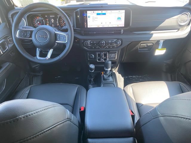 New 2025 Jeep Wrangler Unlimited Sahara AWD/4WD image 35