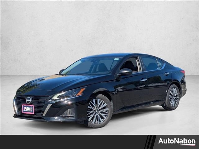 Used 2025 Nissan Altima 2.5 SV