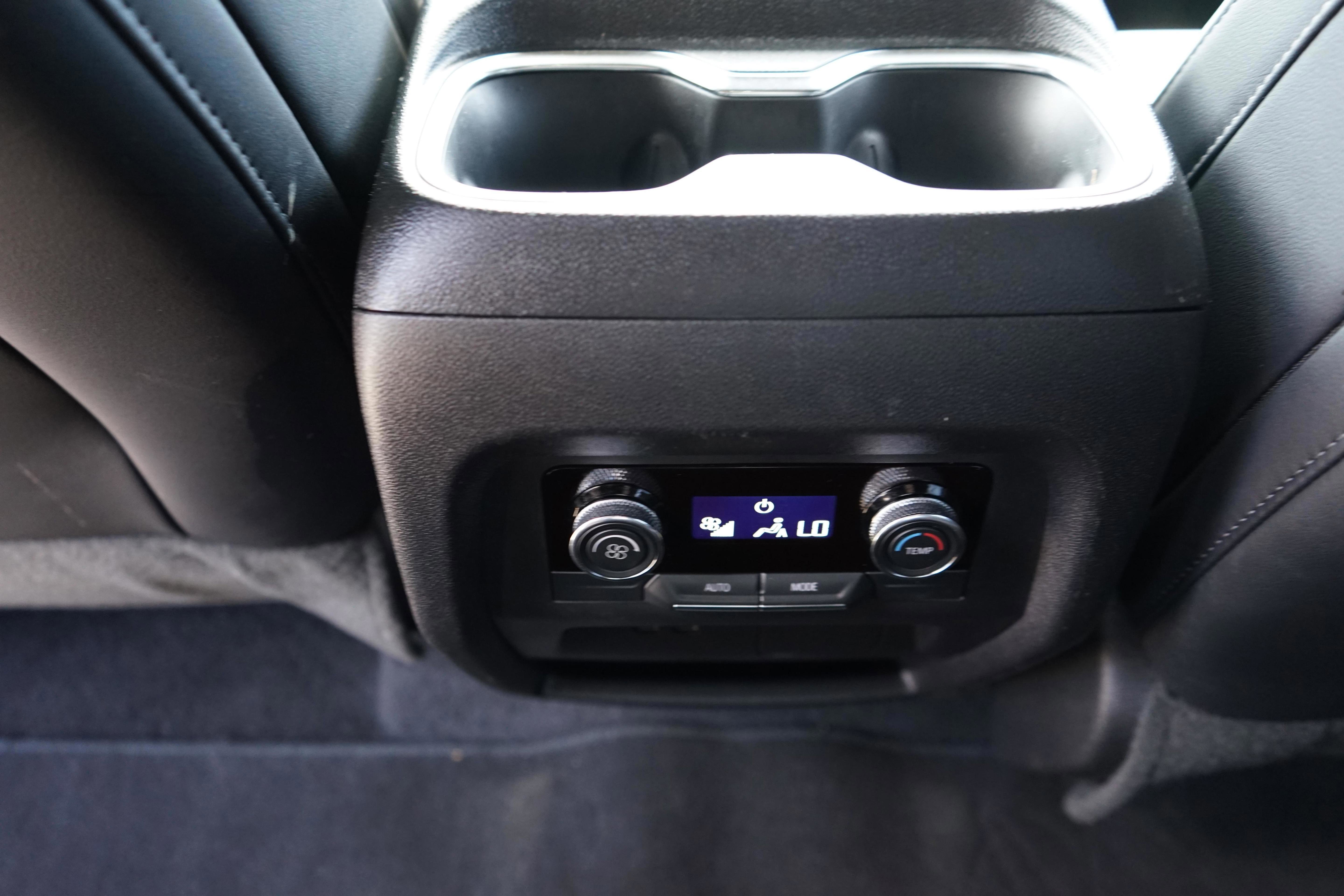 Used 2025 Buick Enclave Preferred FWD image 21