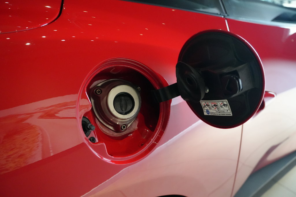 Used 2019 Ferrari Portofino RWD image 22