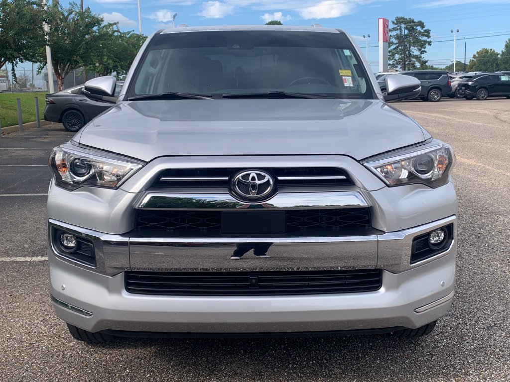 Used 2022 Toyota 4Runner Limited RWD image 3