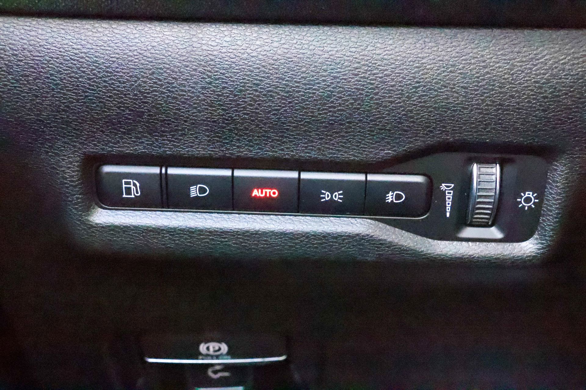 New 2026 Jeep Cherokee Laredo image 30