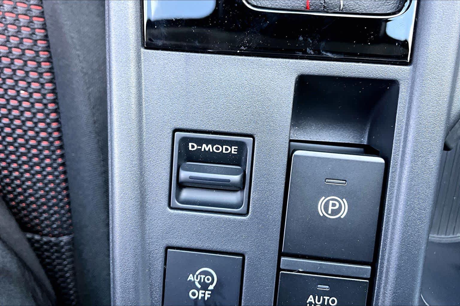New 2027 Nissan Sentra SR w/ Floor Mat Package FWD image 14