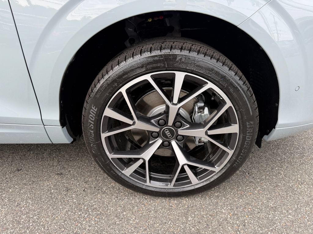 New 2026 Audi Q3 quattro 2.0T AWD/4WD image 11