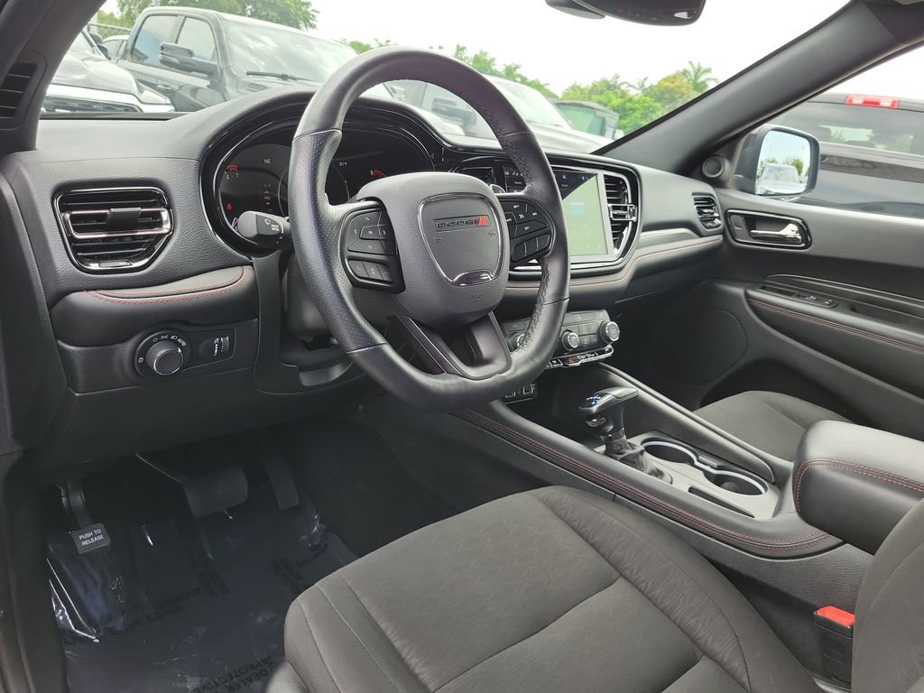 Used 2025 Dodge Durango GT RWD image 10