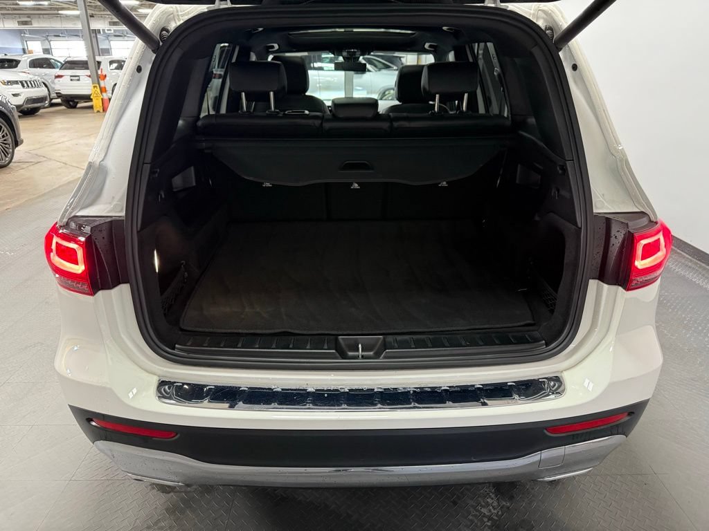 Used 2021 Mercedes-Benz GLB 250 4MATIC image 21