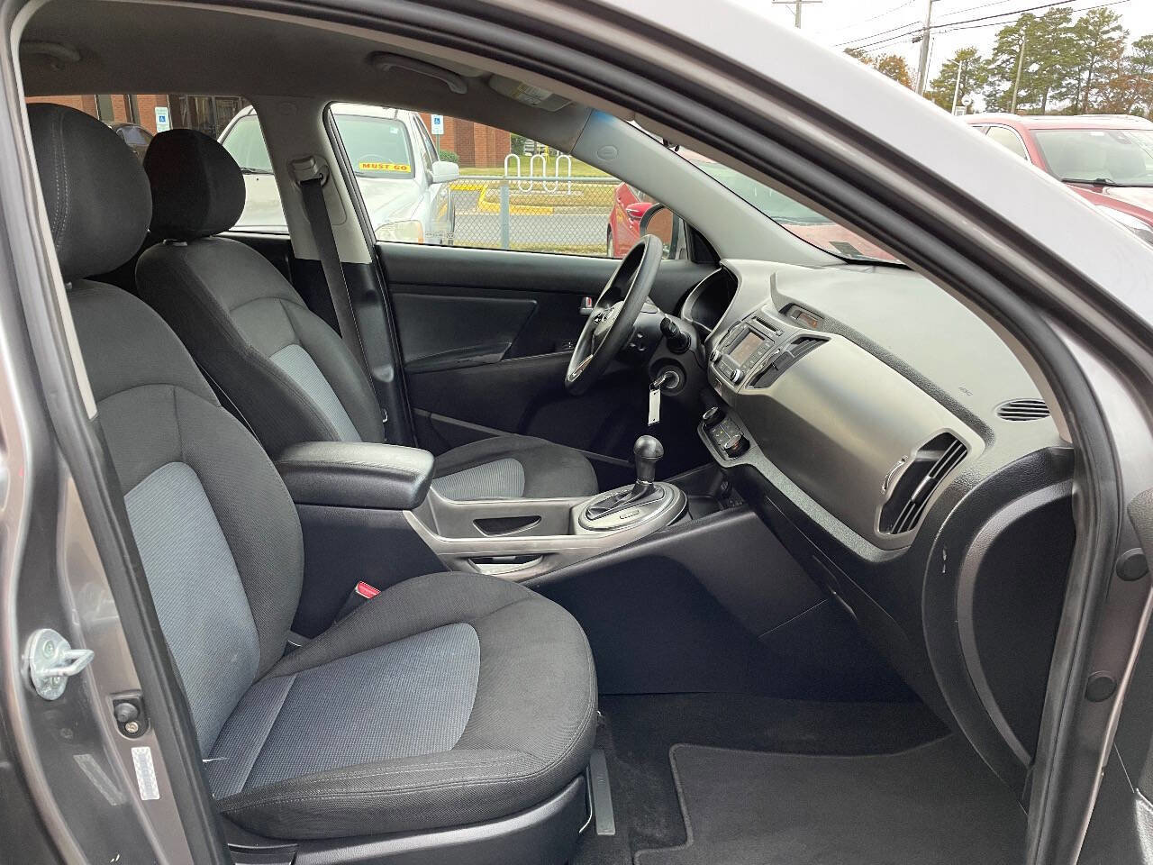 Used 2014 Kia Sportage LX image 29