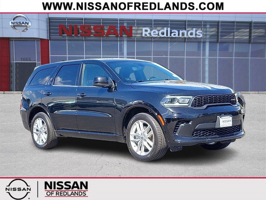 Used 2023 Dodge Durango GT image 1