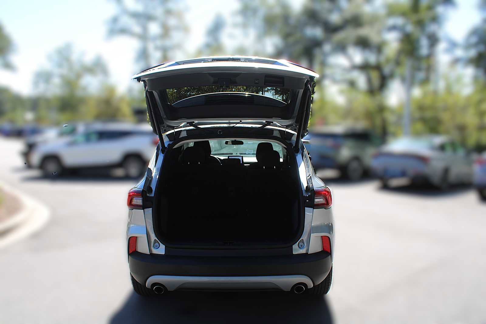 Used 2023 Ford Escape Active w/ Cold Weather Package image 9