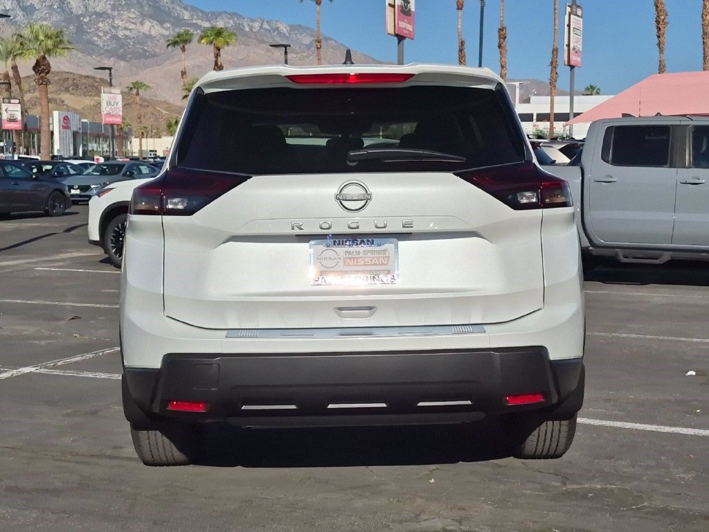 New 2026 Nissan Rogue SV FWD image 4