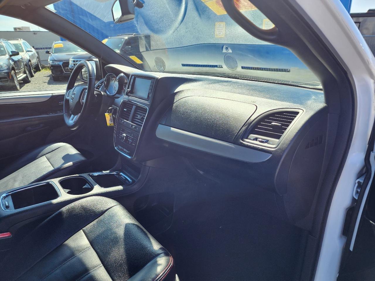Used 2017 Dodge Grand Caravan GT FWD image 35