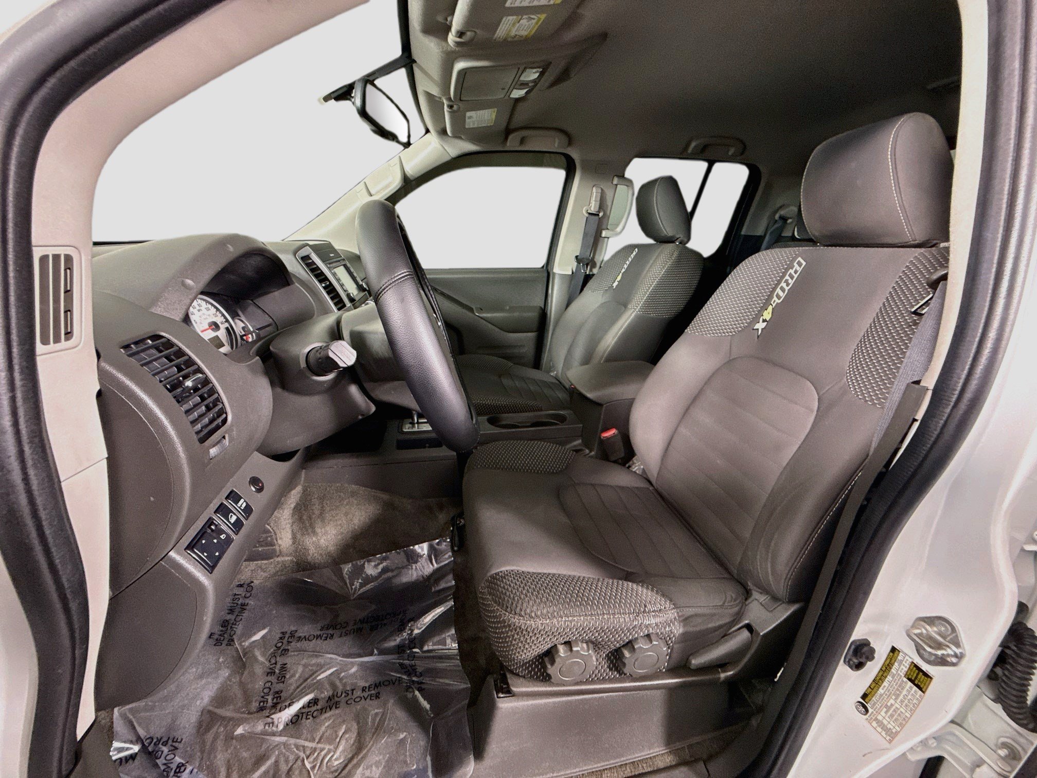 Used 2018 Nissan Frontier PRO-4X AWD/4WD image 21