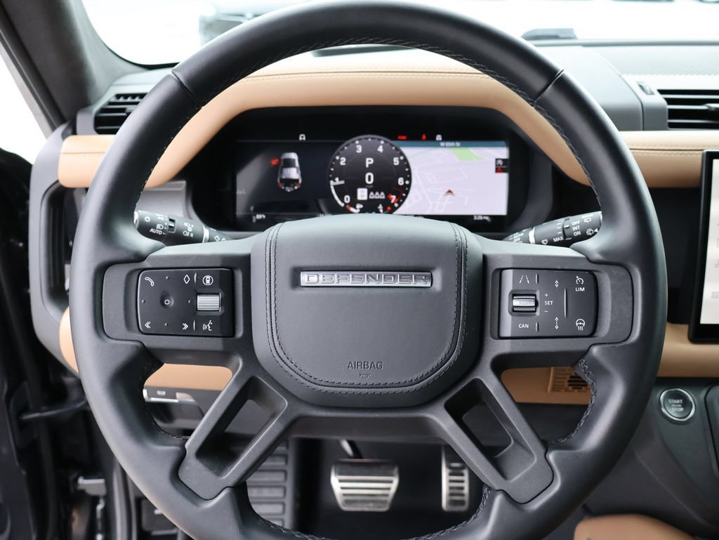 Certified 2025 Land Rover Defender 110 X AWD/4WD image 29