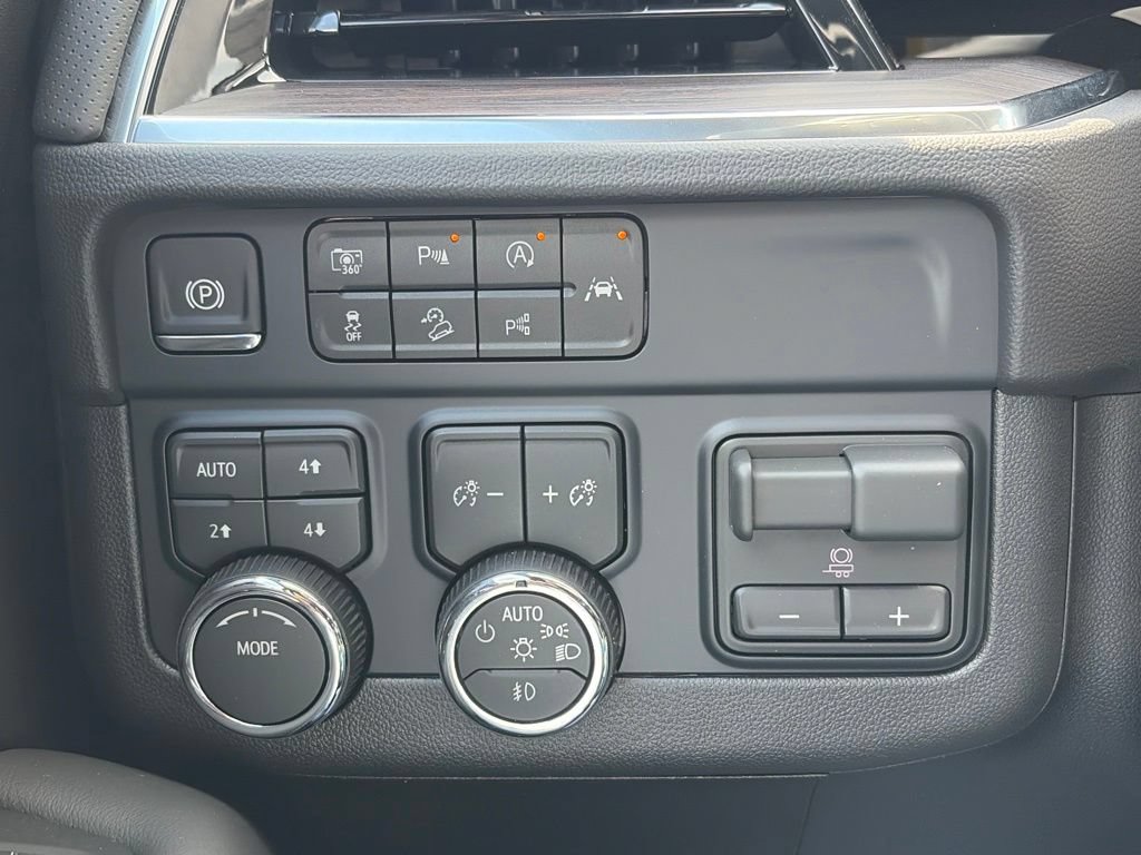 New 2026 Chevrolet Tahoe Premier AWD/4WD image 11