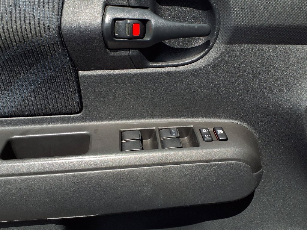Used 2012 Scion xB FWD image 19