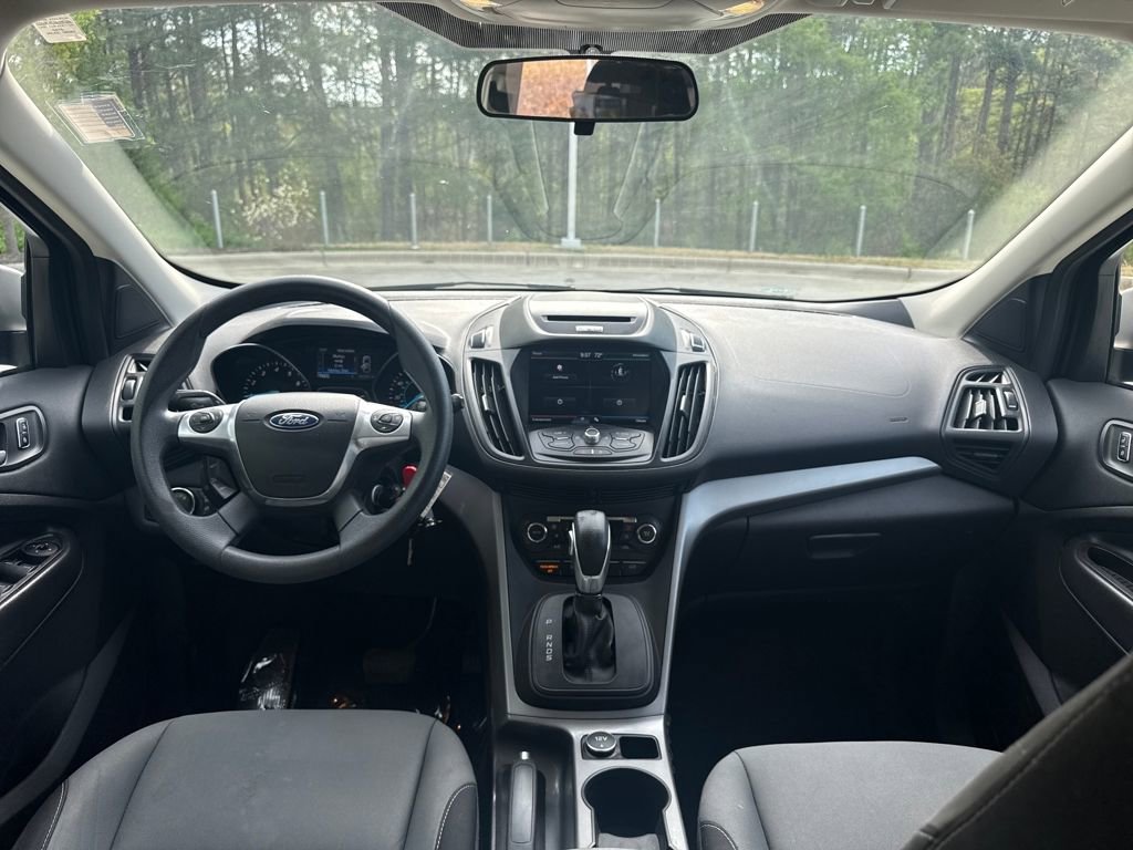 Used 2015 Ford Escape SE w/ Equipment Group 201A image 16