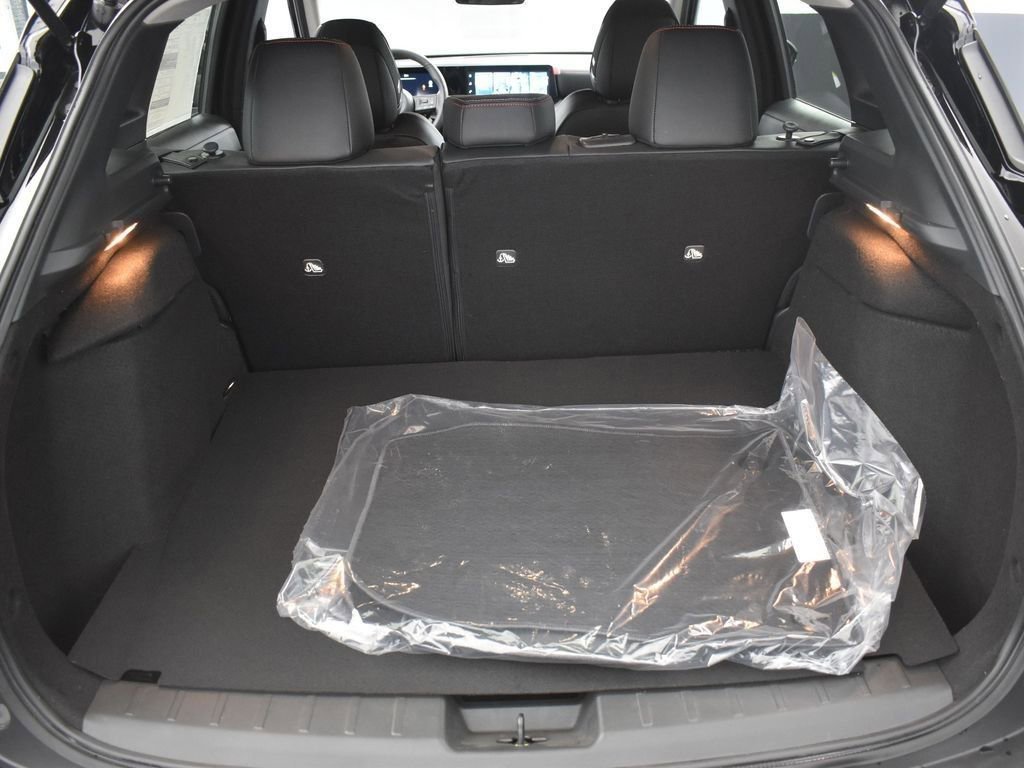 New 2026 Nissan Kicks SR w/ SR Premium Package image 34