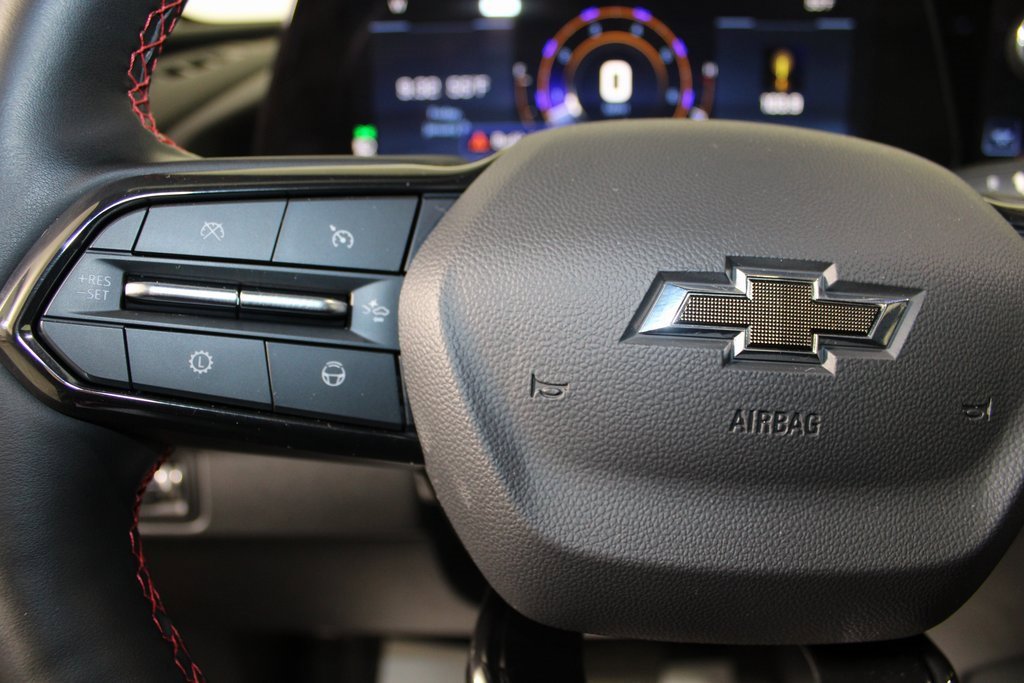 Used 2025 Chevrolet Traverse RS image 17