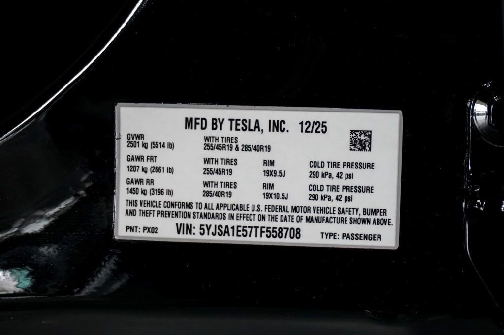 Used 2026 Tesla Model S AWD/4WD image 21