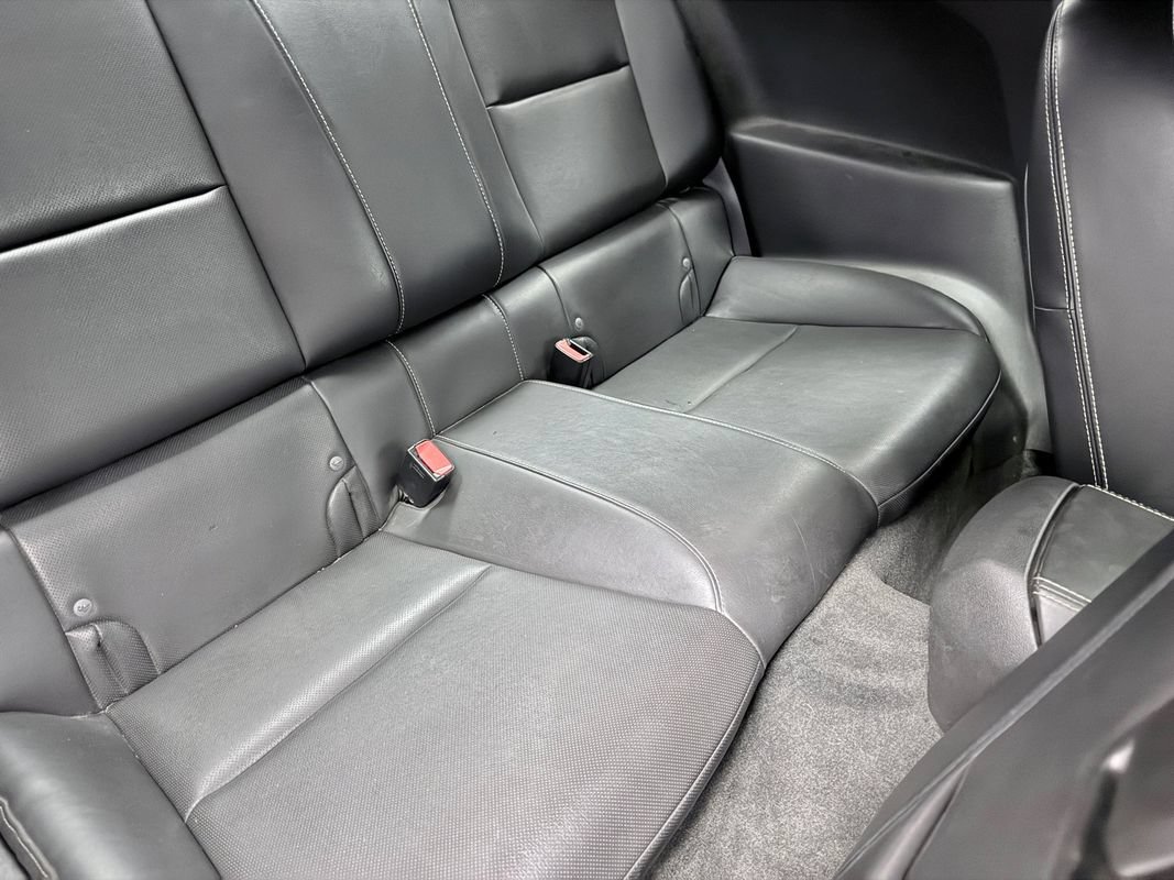Used 2010 Chevrolet Camaro SS RWD image 14