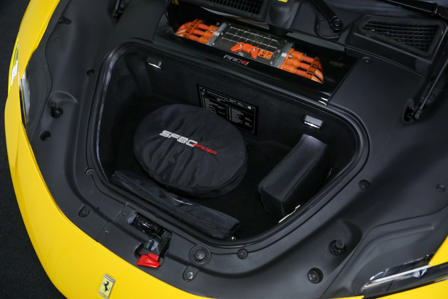 Used 2025 Ferrari SF90 Spider AWD/4WD image 68