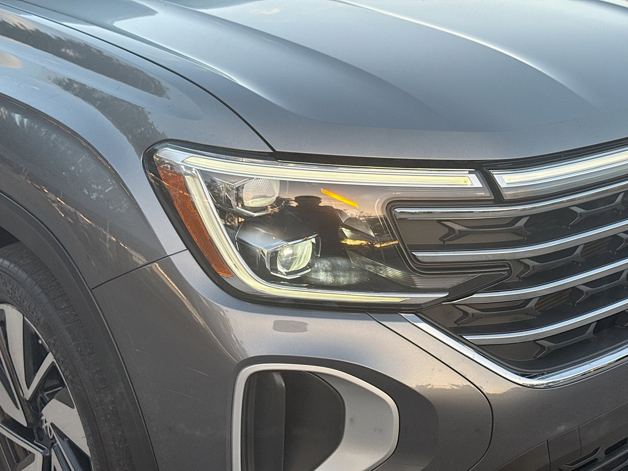 Used 2024 Volkswagen Atlas SE image 35