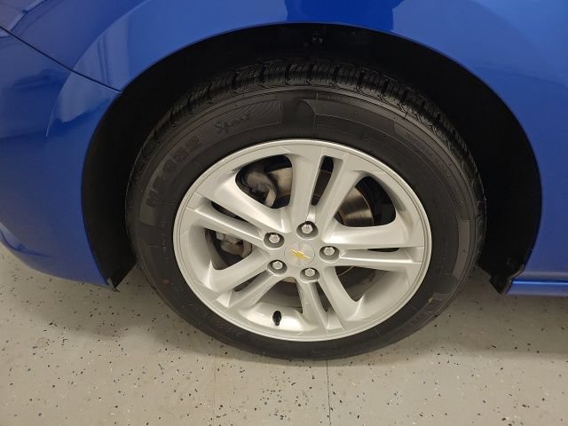 Used 2018 Chevrolet Cruze LT FWD image 9