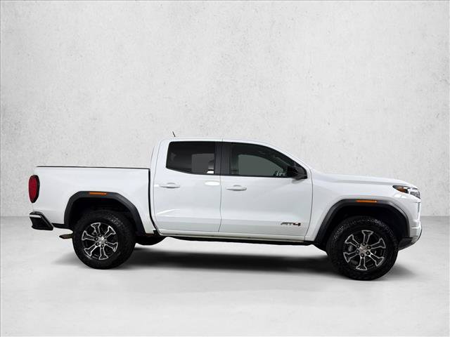 Used 2025 GMC Canyon AT4 AWD/4WD image 3