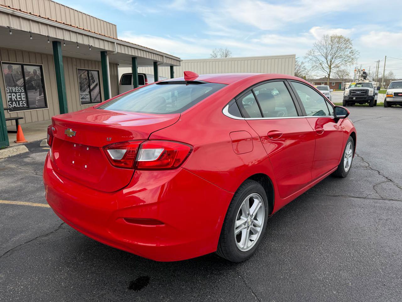 Used 2018 Chevrolet Cruze LT image 3
