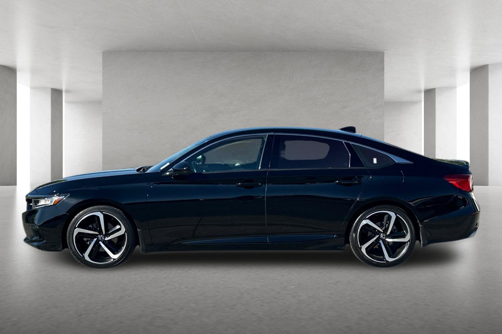 Used 2022 Honda Accord Sport image 7