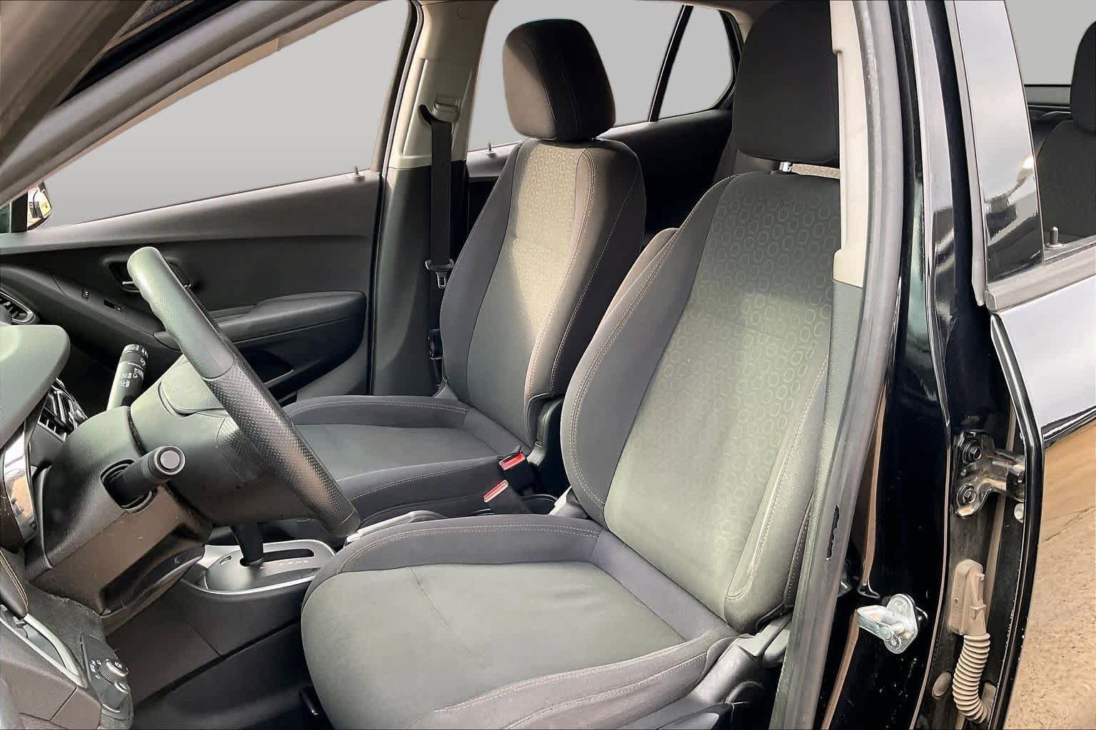 Used 2019 Chevrolet Trax LS w/ Tint and Cruise Package FWD image 9