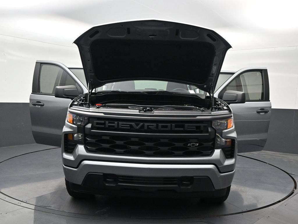 Used 2025 Chevrolet Silverado 1500 Custom w/ Turbomax Blackout Package RWD image 31
