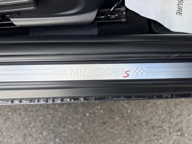 Used 2023 MINI Cooper S image 24