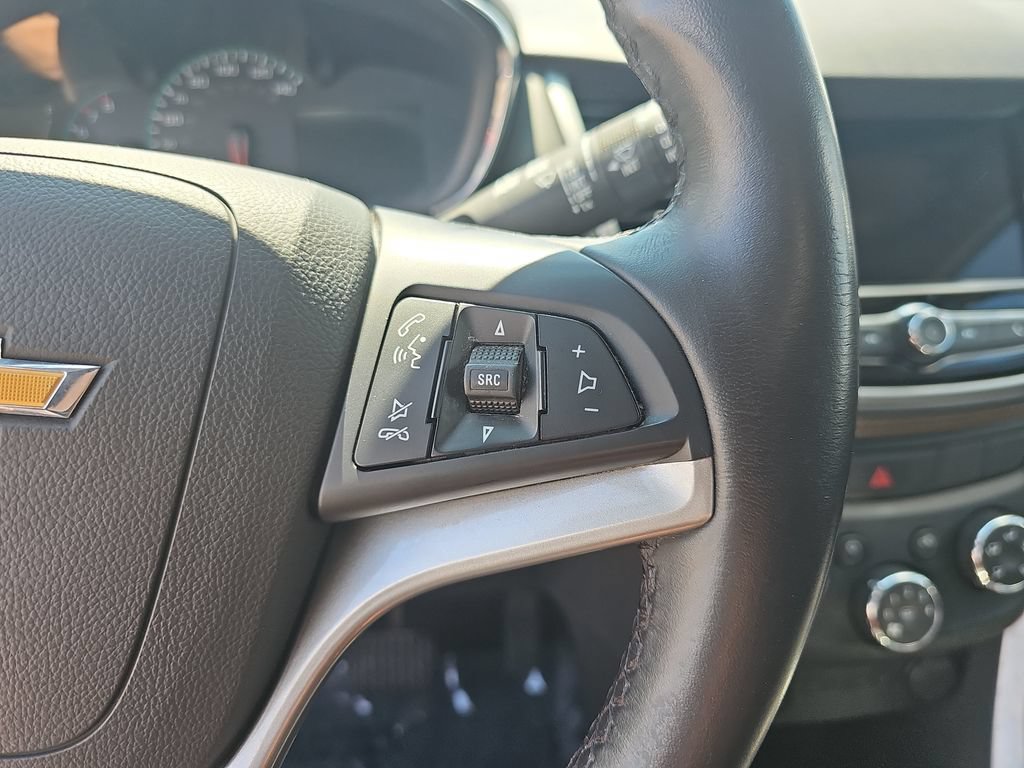 Certified 2019 Chevrolet Trax LT w/ LT Convenience Package FWD image 22