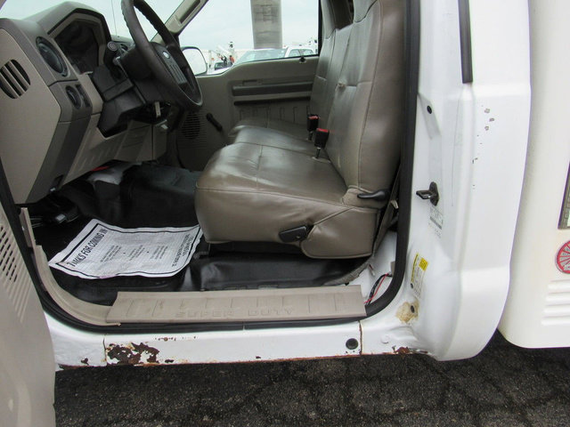 Used 2008 Ford F250 2WD Regular Cab Super Duty image 32
