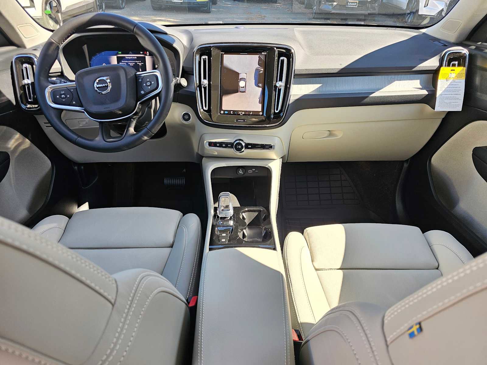 New 2025 Volvo XC40 B5 Plus w/ Protection Package Premier image 17