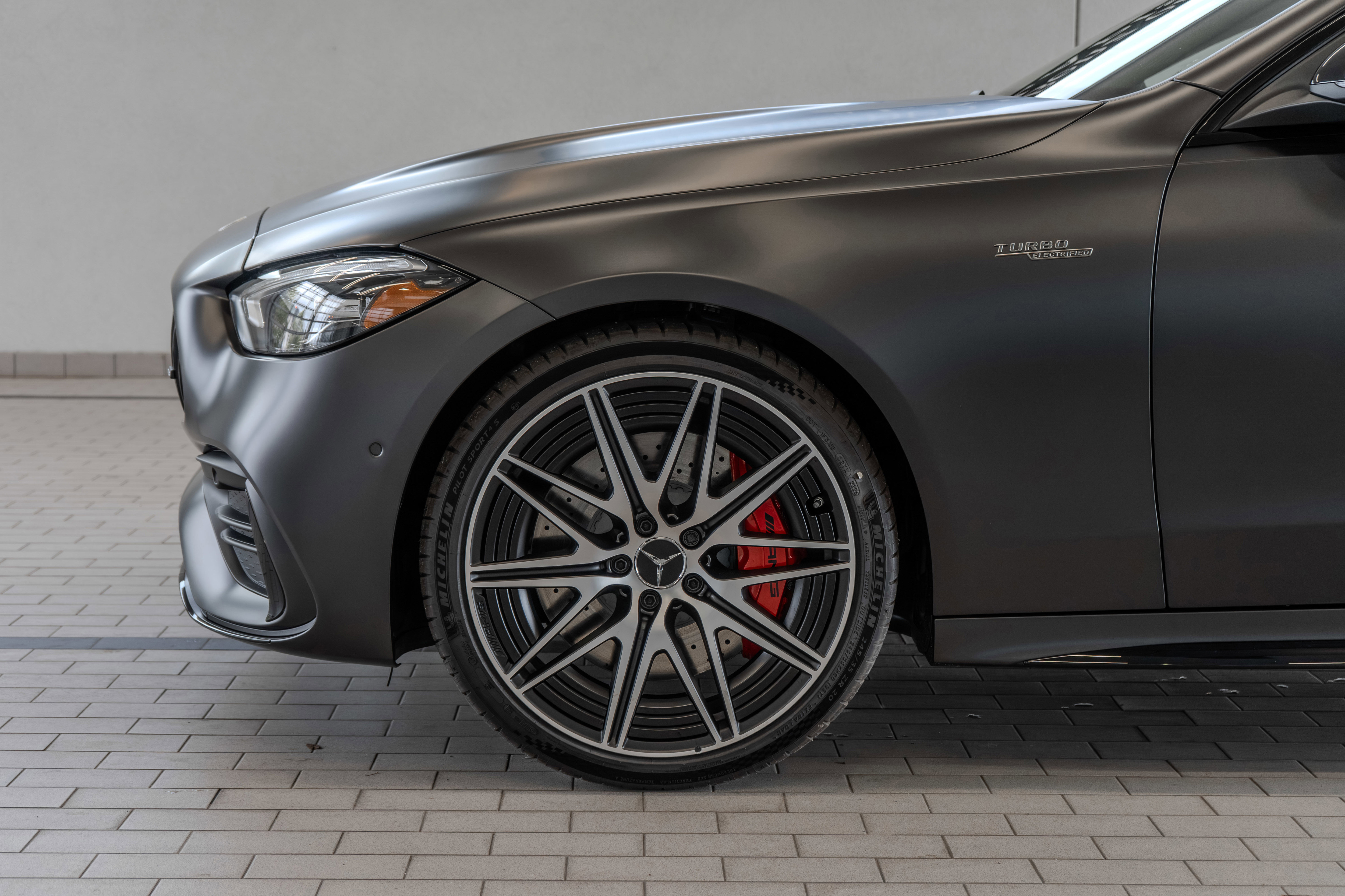 New 2026 Mercedes-Benz C 43 AMG 4MATIC Sedan image 4