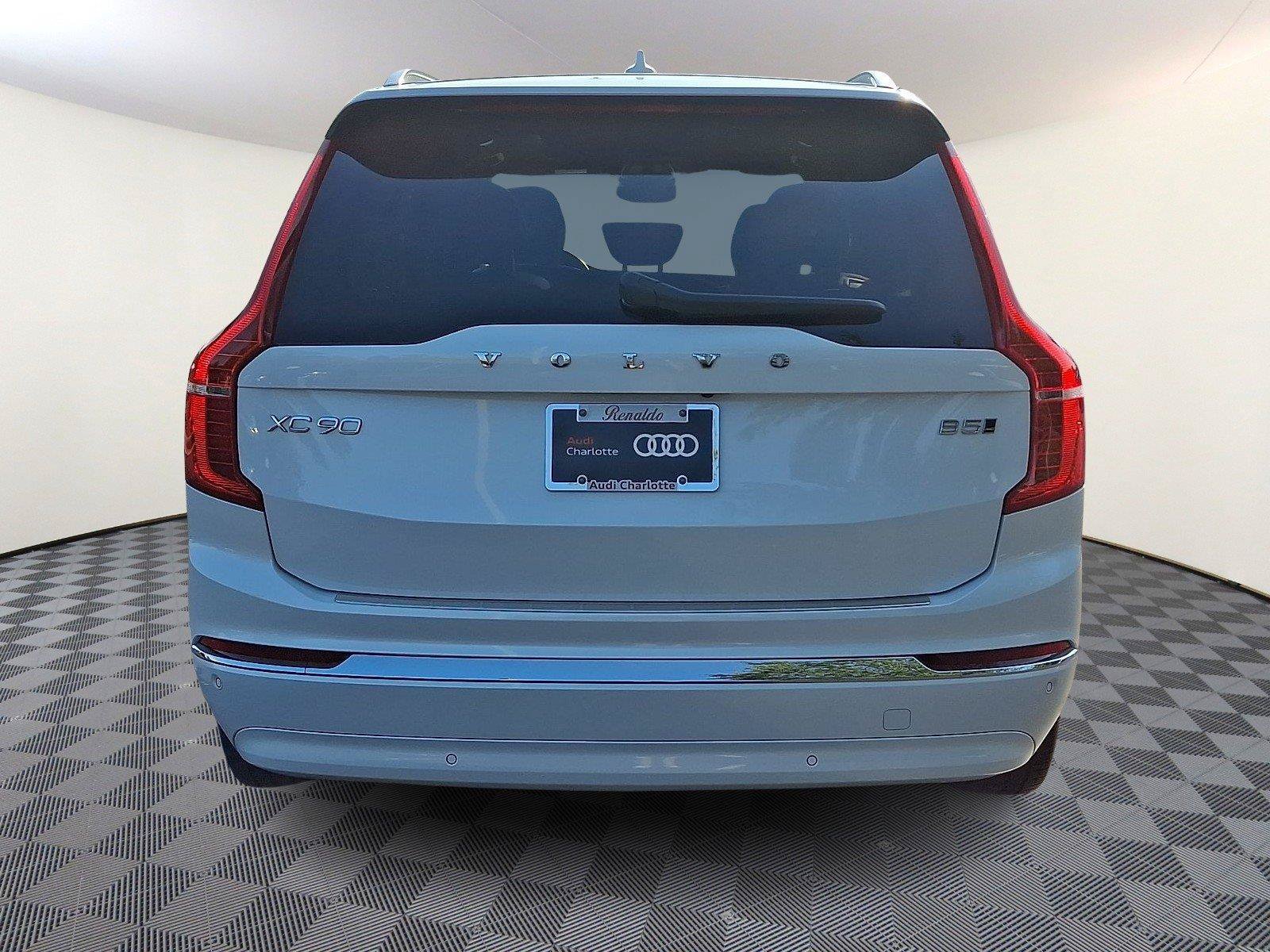 Used 2025 Volvo XC90 B5 Plus w/ Protection Package Premier AWD/4WD image 5