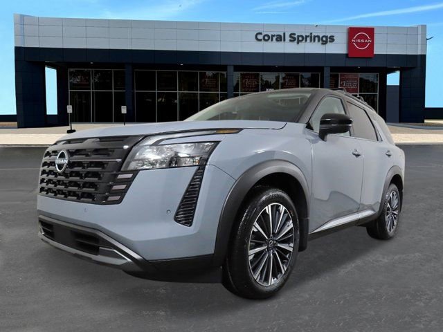 New 2026 Nissan Pathfinder Platinum w/ Cargo Package
