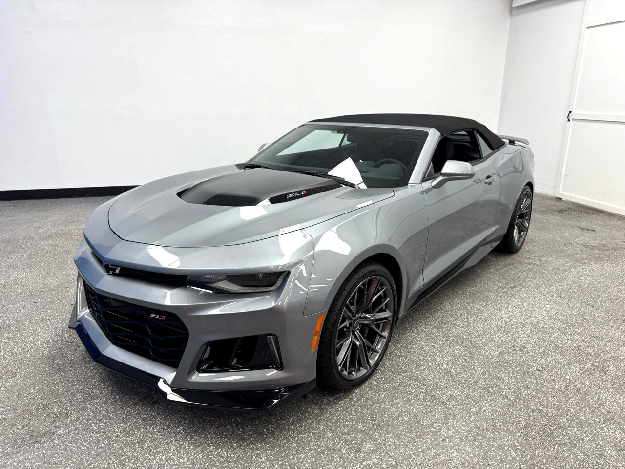 Used 2023 Chevrolet Camaro ZL1 RWD image 35