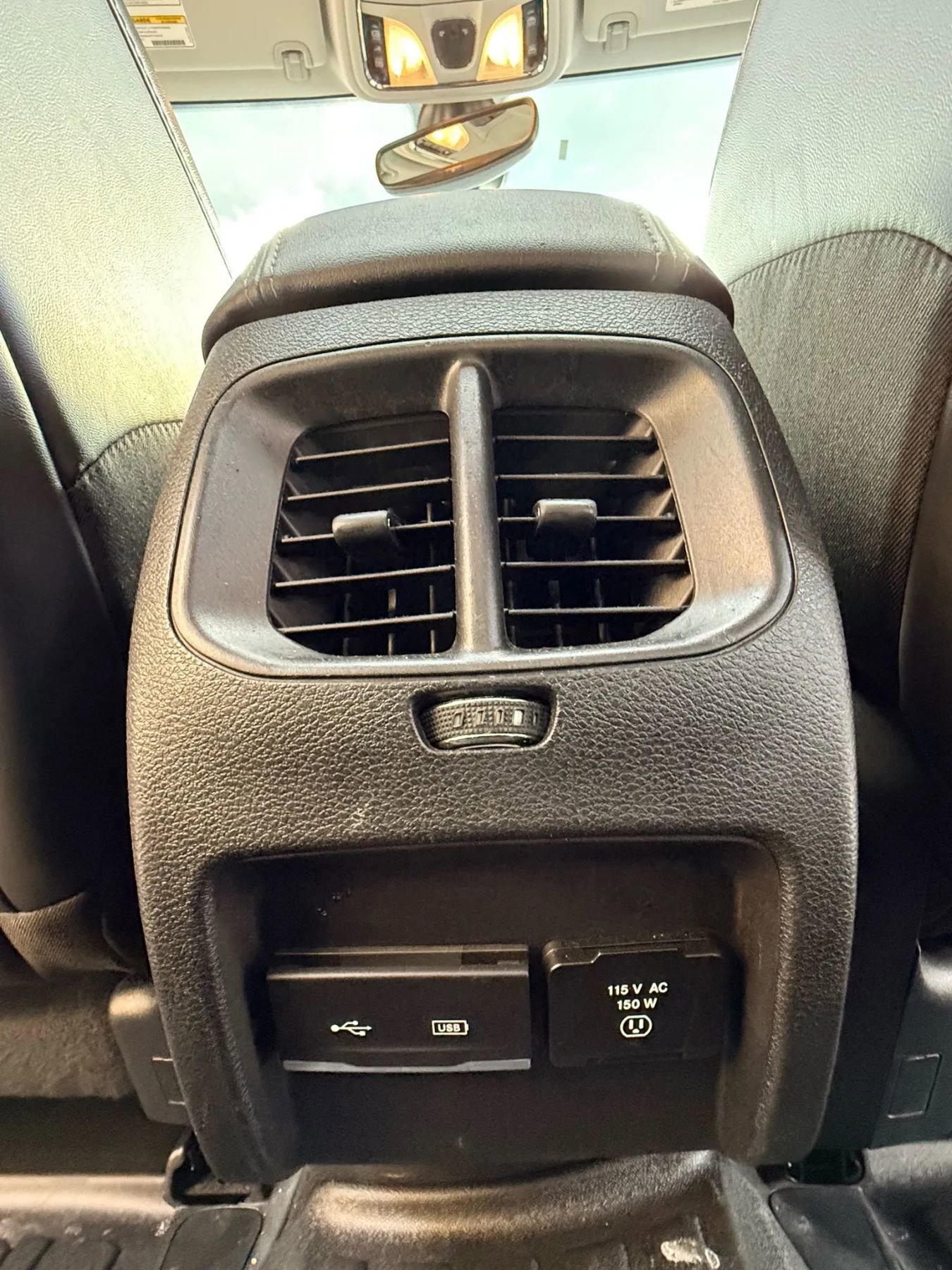 Used 2020 Jeep Cherokee Limited image 37