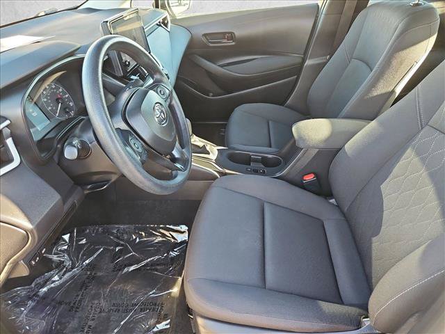 Used 2025 Toyota Corolla LE FWD image 21