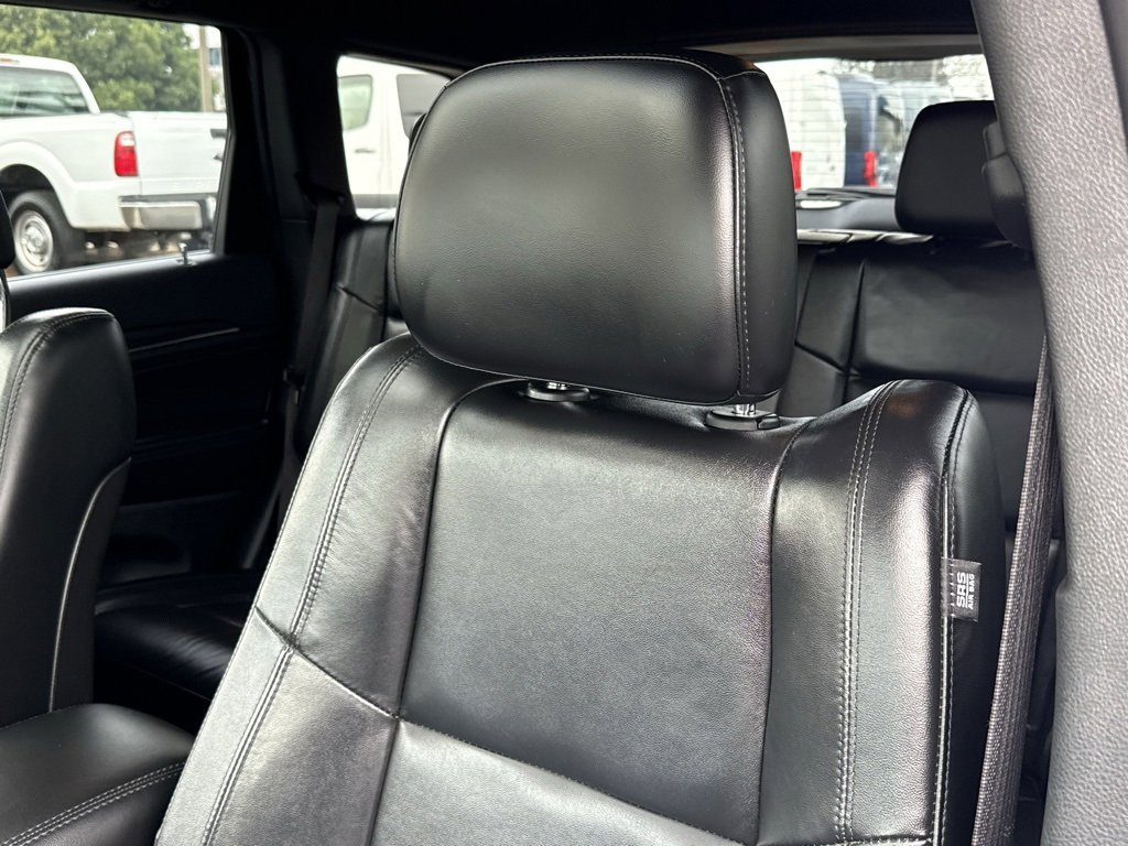 Used 2022 Jeep Grand Cherokee Limited image 2