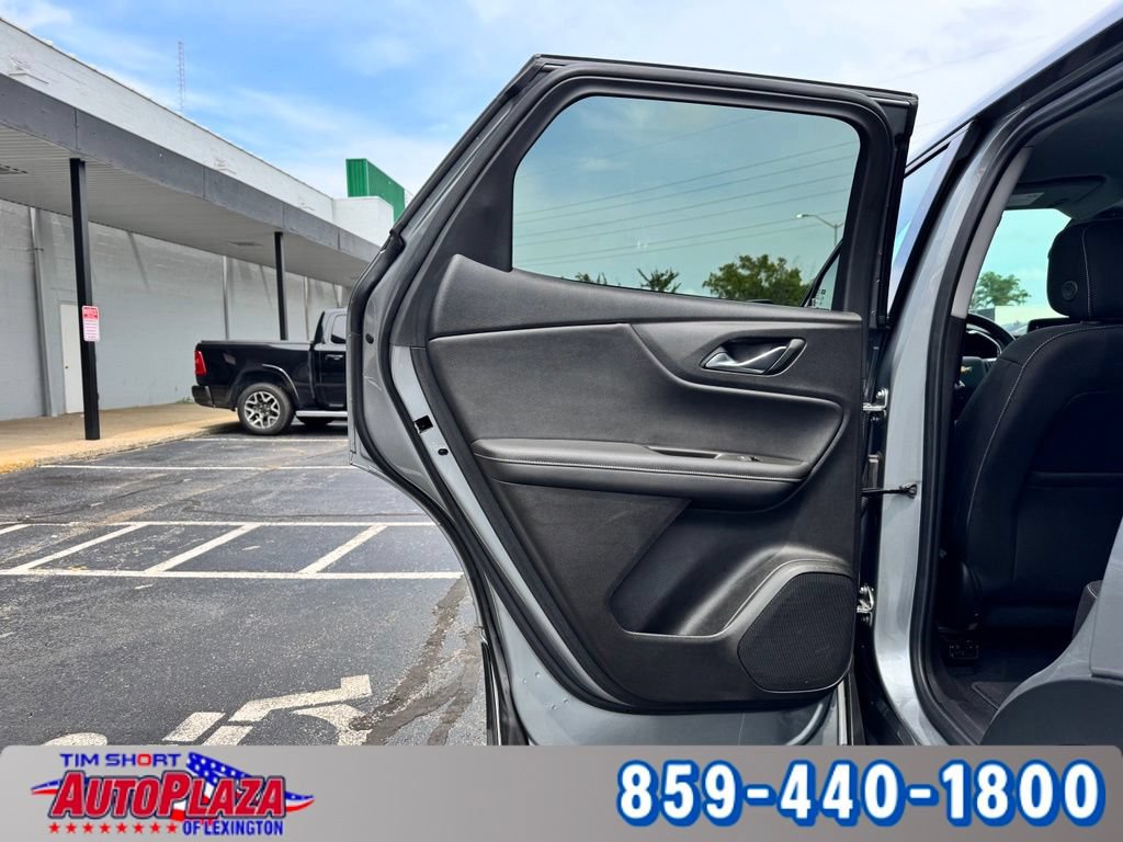 Used 2025 Chevrolet Blazer LT AWD/4WD image 52