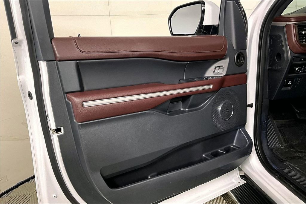 Used 2023 Ford Expedition Max Limited RWD image 23